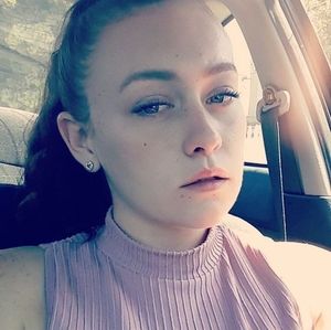 Meet your Posher, Jenessa